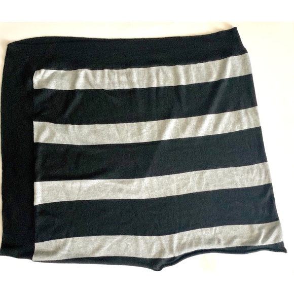 Kerisma Eden Poncho Black and Grey Stripes - Picture 3 of 4